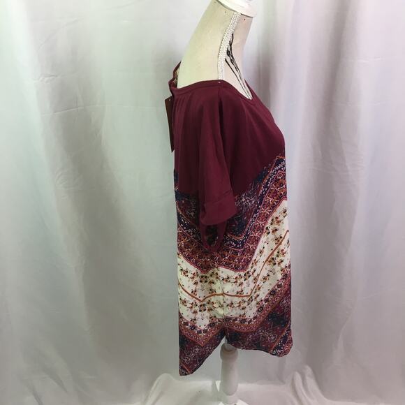 Rewind Floral Chevron Tee Maroon White Large - Picture 3 of 14